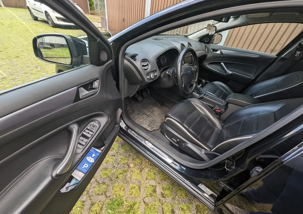 Ford Mondeo cena 33000 przebieg: 190000, rok produkcji 2011 z Kołobrzeg małe 704